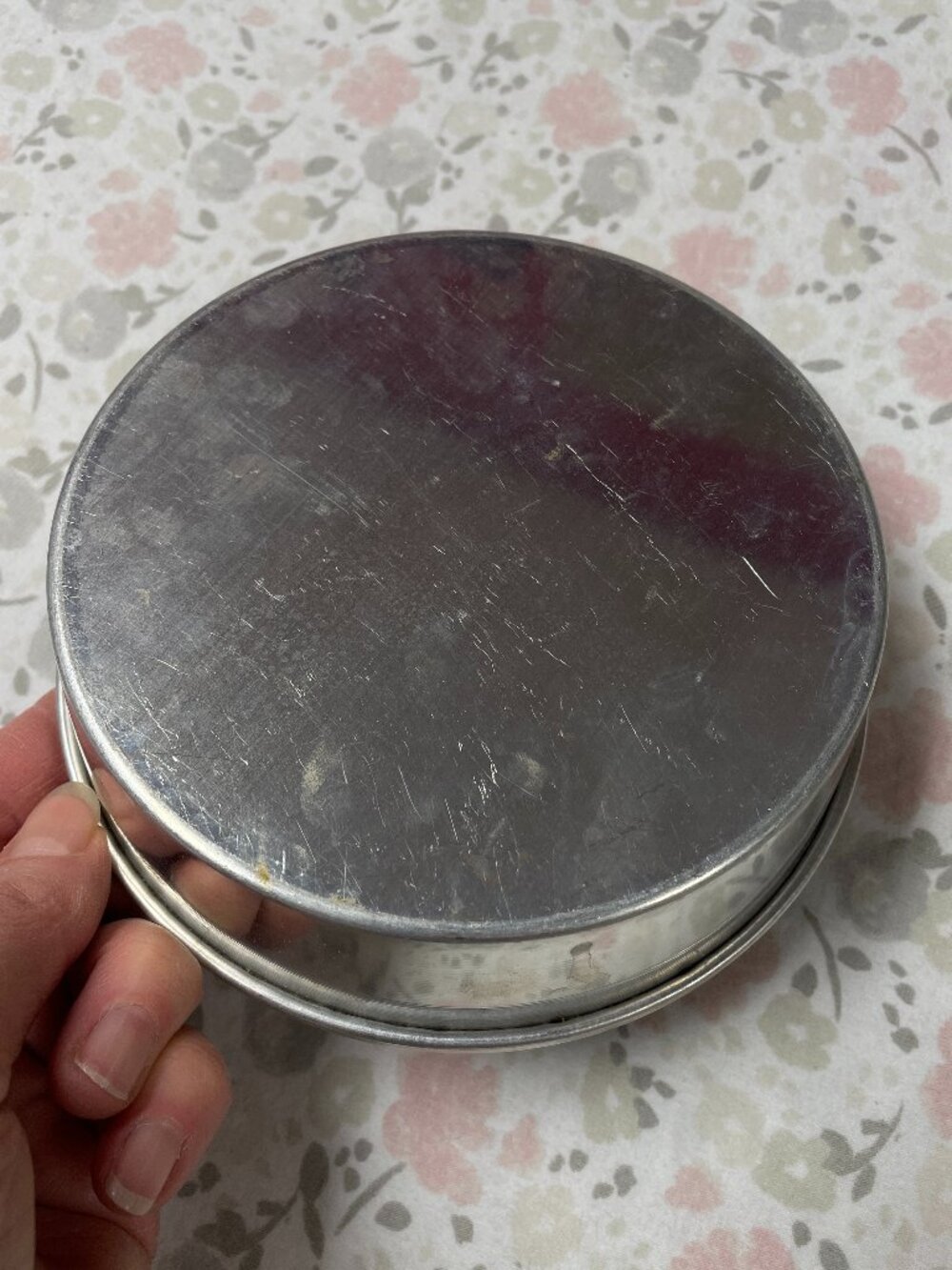 Vintage 6" x 1.5" deep Cake Pan, Aluminum